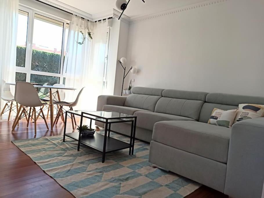 Bajo Con Jardin Privado Lejlighed Santander Eksteriør billede