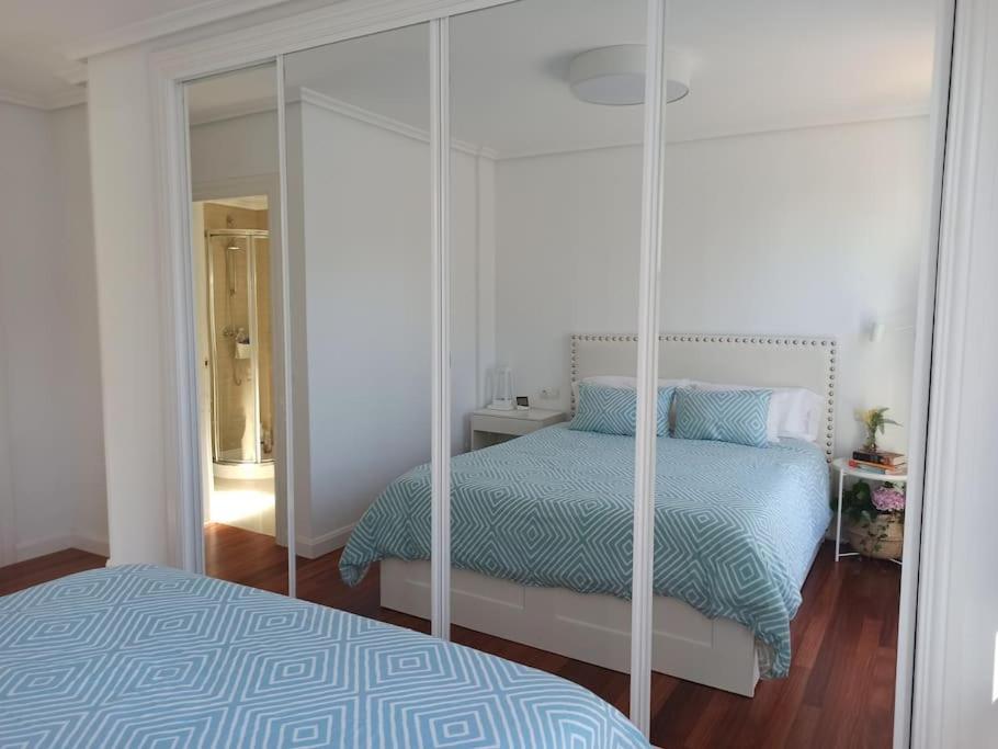 Bajo Con Jardin Privado Lejlighed Santander Eksteriør billede