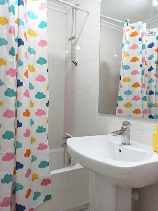 Bajo Con Jardin Privado Lejlighed Santander Eksteriør billede